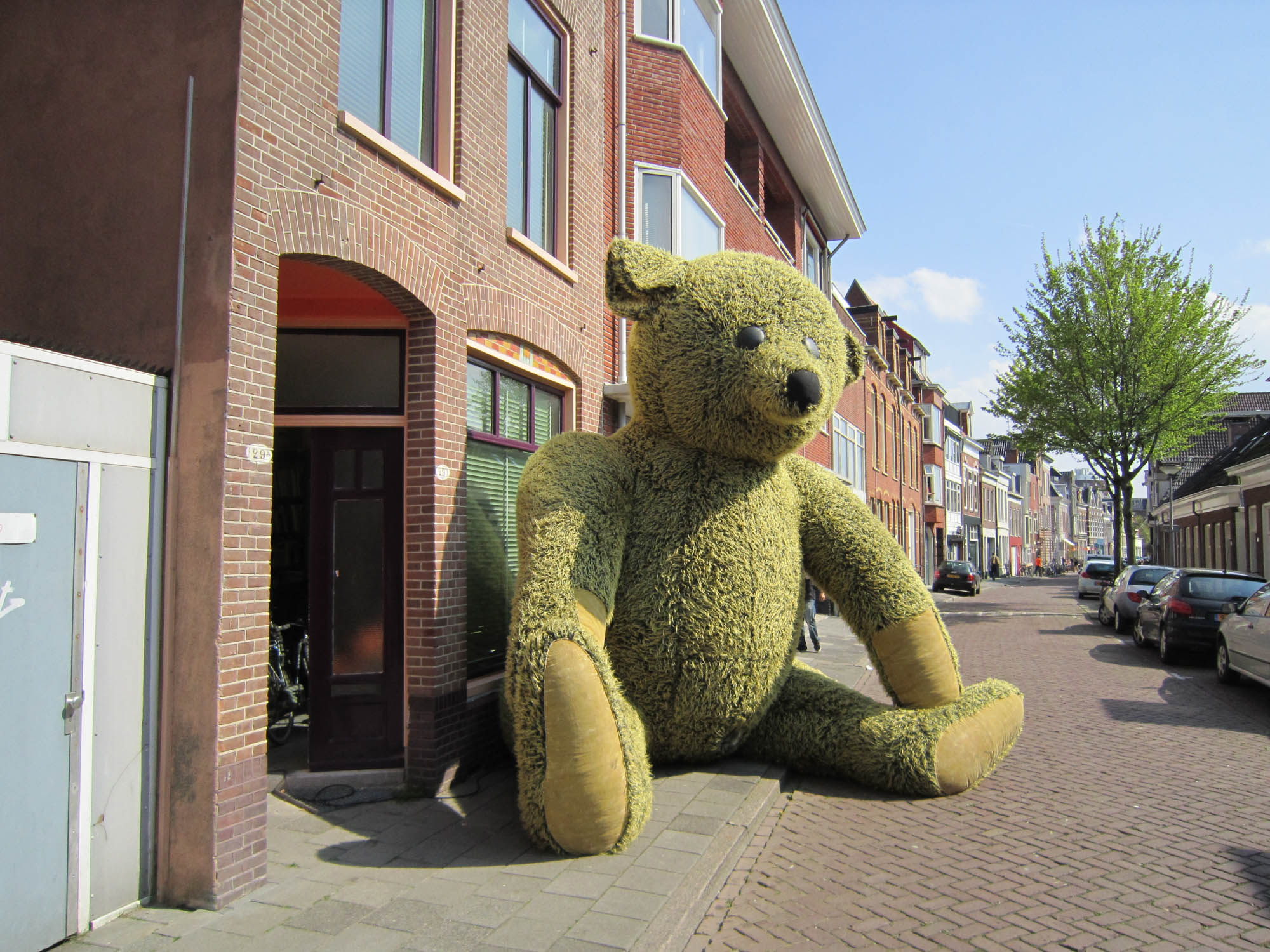 Voorstelling Jong & onschuldig, NNT 2005