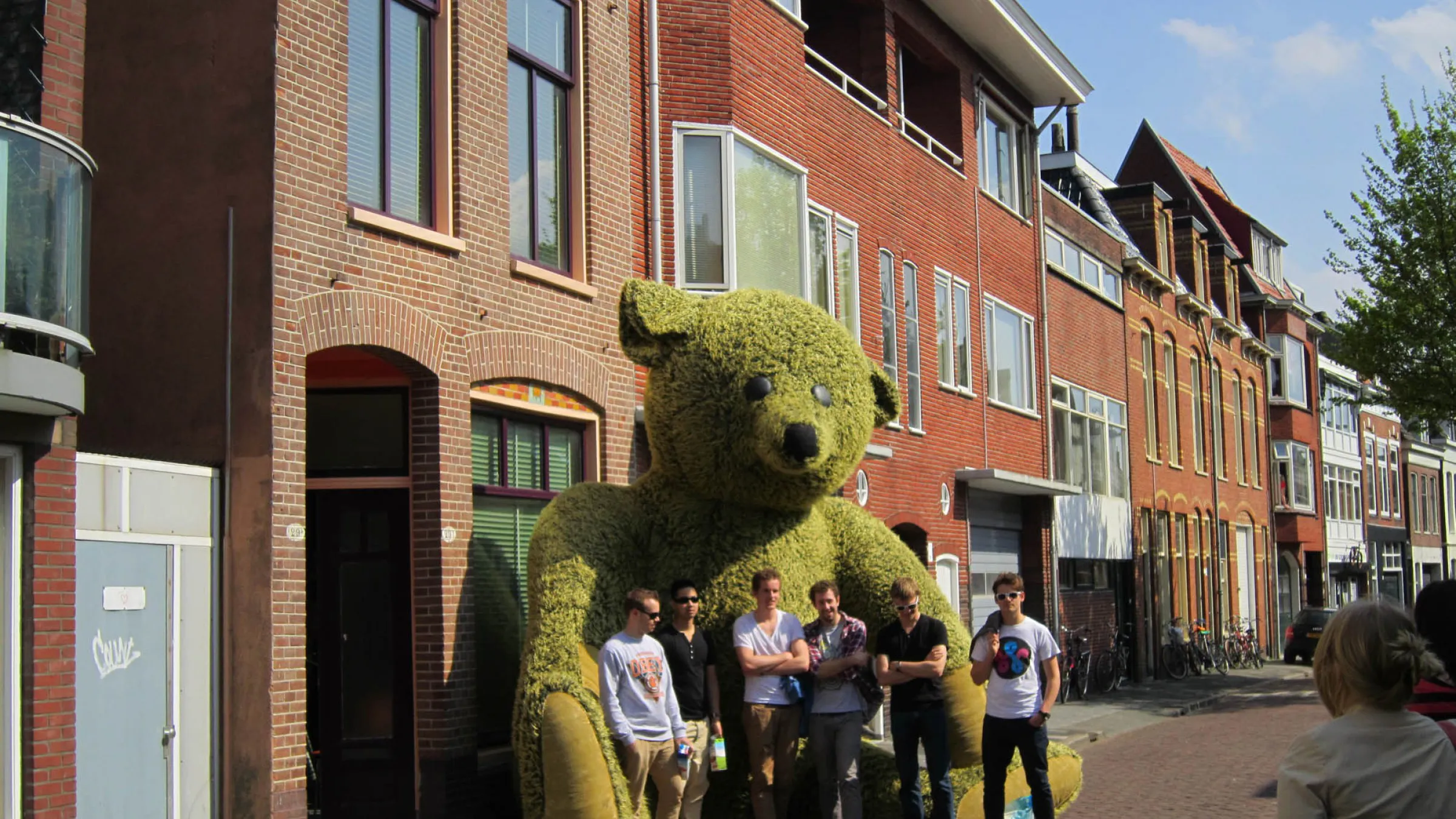 Voorstelling Jong & onschuldig, NNT 2005